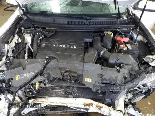 2016 Lincoln MKS с VIN 1LNHL9DK0GG601318, выставлен на аукционе Copart как лот 80114224 с пробегом 67 526 миль миль и Списание • Salvage title. История ставок и продаж доступна на DreamBid. Изображение 11.