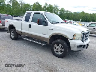 2006 Ford F-250 XL z VIN 1FTSX21P76EC15088, wystawiony jako IAAI lot #42213741 z przebiegiem 203 231 mil mil oraz . Historia ofert i sprzedaży dostępna na DreamBid. Obrazek 1.