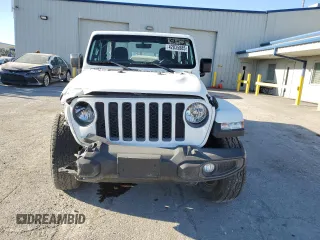 2021 Jeep Gladiator 80th Anniversary with VIN 1C6HJTAG7ML524612, listed as a Copart auction lot 42035885 with 32,742 mi miles and Salvage title. Bid and sale history available at DreamBid. Image 5.