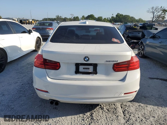 2013 BMW 3 Series 328i с VIN WBA3A5G52DNP19023, выставлен на аукционе Copart как лот 54585875 с пробегом 153 231 миль миль и Списание • Salvage title. История ставок и продаж доступна на DreamBid. Изображение 6.
