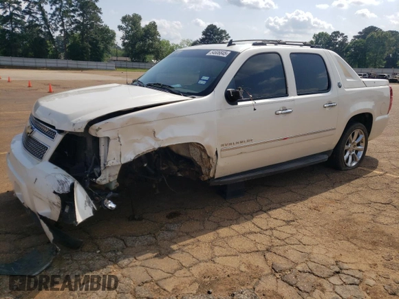 2013 Chevrolet Avalanche LTZ z VIN 3GNTKGE72DG115116, wystawiony jako Copart lot #54606845 z przebiegiem 239 460 mil mil oraz Czysty tytuł • Clean title. Historia ofert i sprzedaży dostępna na DreamBid. Obrazek 1.