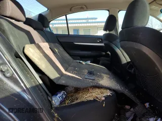 2013 Subaru Legacy 2.5i z VIN 4S3BMBA67D3035859, wystawiony jako Copart lot #52052765 z przebiegiem 197 732 mil mil oraz Szkoda całkowita • Salvage title. Historia ofert i sprzedaży dostępna na DreamBid. Obrazek 11.