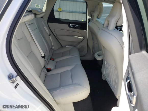 2018 Volvo XC60 Momentum with VIN YV4A22RK9J1012784, listed as a Copart auction lot 46571375 with 70,441 mi miles and Salvage Title. Bid and sale history available at carsss.com. Image 11.