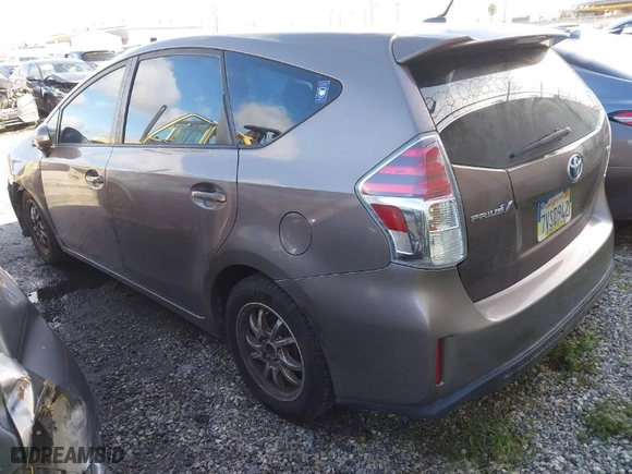 2015 Toyota Prius v Two with VIN JTDZN3EU4FJ040526, listed as a IAAI auction lot 41582274 with 137,797 mi miles. Bid and sale history available at carsss.com. Image 3.