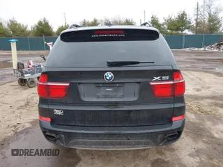 2013 BMW X5 xDrive50i с VIN 5UXZV8C54DL426713, выставлен на аукционе IAAI как лот 41742982 с пробегом 103 208 миль миль и . История ставок и продаж доступна на DreamBid. Изображение 16.