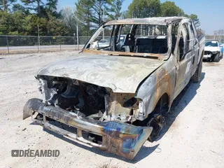 2000 Ford Super Duty F-250 XL with VIN 1FTNW21F2YEA65336, listed as a IAAI auction lot 41781199 with 1 mi miles. Bid and sale history available at carsss.com. Image 6.
