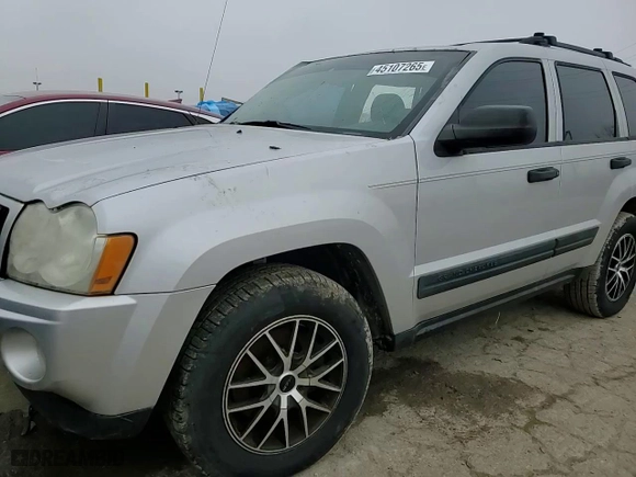 2005 Jeep Grand Cherokee Laredo with VIN 1J4HR48N65C626992, listed as a Copart auction lot 45107265 with 223,529 mi miles and Clean Title. Bid and sale history available at carsss.com. Image 11.