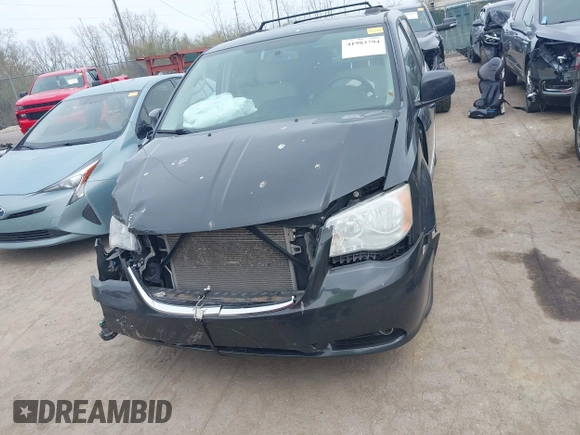 2012 Chrysler Town & Country Touring with VIN 2C4RC1BG3CR175125, listed as a IAAI auction lot 41983794 with 150,066 mi miles. Bid and sale history available at carsss.com. Image 12.