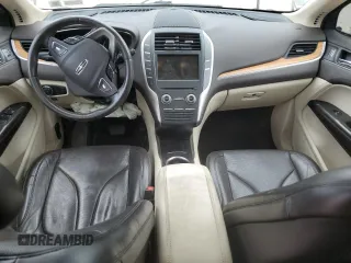 2015 Lincoln MKC z VIN 5LMTJ2AH9FUJ03616, wystawiony jako Copart lot #56681155 z przebiegiem 95 055 mil mil oraz Szkoda całkowita • Salvage title. Historia ofert i sprzedaży dostępna na DreamBid. Obrazek 8.