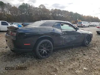 2017 Dodge Challenger SXT z VIN 2C3CDZAG3HH607149, wystawiony jako Copart lot #81941844 z przebiegiem 141 536 mil mil oraz Szkoda całkowita • Salvage title. Historia ofert i sprzedaży dostępna na DreamBid. Obrazek 3.