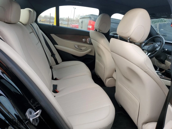 2020 Mercedes-Benz E-Class E 350 with VIN WDDZF8EB0LA711247, listed as a Copart auction lot 43604445 with 39,544 mi miles and Salvage Title. Bid and sale history available at carsss.com. Image 10.