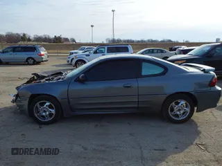 2005 Pontiac Grand Am GT with VIN 1G2NW12E65M156857, listed as a IAAI auction lot 41548935 with 199,420 mi miles. Bid and sale history available at carsss.com. Image 15.