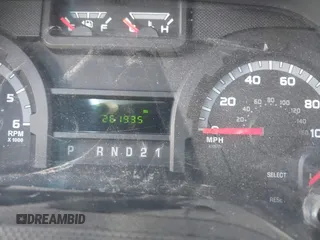 2013 Ford Econoline Cargo Commercial z VIN 1FTNE2EL0DDA69257, wystawiony jako IAAI lot #41703772 z przebiegiem 261 935 mil mil oraz . Historia ofert i sprzedaży dostępna na DreamBid. Obrazek 7.