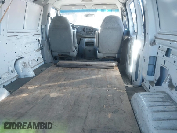 2003 Ford Econoline Cargo с VIN 1FTNE24L23HA98641, выставлен на аукционе IAAI как лот 41285948 с пробегом 257 510 миль миль и . История ставок и продаж доступна на DreamBid. Изображение 8.