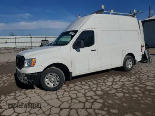 2018 Nissan NV Cargo S z VIN 1N6BF0LY4JN803789, wystawiony jako Copart lot #43023925 z przebiegiem 89 582 mil mil oraz Szkody całkowita. Historia ofert i sprzedaży dostępna na DreamBid. Obrazek 1.