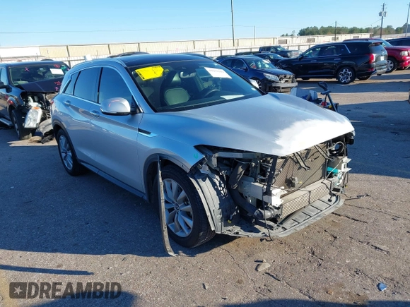 2020 Infiniti QX50 Luxe z VIN 3PCAJ5M37LF105904, wystawiony jako IAAI lot #41251242 z przebiegiem 66 806 mil mil oraz . Historia ofert i sprzedaży dostępna na DreamBid. Obrazek 1.