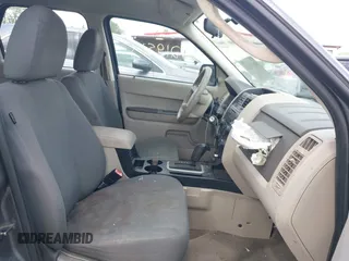 2010 Ford Escape XLS с VIN 1FMCU0C77AKD25868, выставлен на аукционе IAAI как лот 42219513 с пробегом 180 351 миль миль и . История ставок и продаж доступна на DreamBid. Изображение 5.