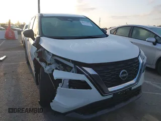 2022 Nissan Rogue S z VIN 5N1BT3AA7NC717120, wystawiony jako IAAI lot #41917931 z przebiegiem 13 857 mil mil oraz . Historia ofert i sprzedaży dostępna na DreamBid. Obrazek 1.