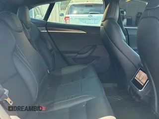 2021 Tesla Model S Plaid с VIN 5YJSA1E64MF447124, выставлен на аукционе Copart как лот 55833265 с пробегом 61 623 миль миль и Чистый • Clean title. История ставок и продаж доступна на DreamBid. Изображение 6.