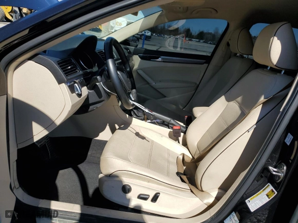 2018 Volkswagen Passat 2.0T S with VIN 1VWAA7A37JC037627, listed as a Copart auction lot 46472665 with 92,945 mi miles and Salvage Title. Bid and sale history available at carsss.com. Image 7.