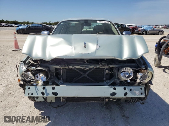 2005 Jaguar XJ Vanden Plas with VIN SAJWA82C45SG47028, listed as a Copart auction lot 49224525 with Not provided miles and Salvage title. Bid and sale history available at DreamBid. Image 5.