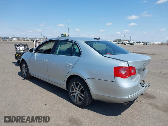 2006 Volkswagen Jetta 2.5L with VIN 3VWSG71K06M666629, listed as a IAAI auction lot 42103342 with 183,506 mi miles and . Bid and sale history available at DreamBid. Image 3.