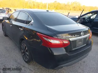 2018 Nissan Altima 2.5 SV with VIN 1N4AL3AP2JC103600, listed as a IAAI auction lot 41833390 with 276,014 mi miles. Bid and sale history available at carsss.com. Image 3.