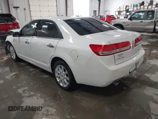 2011 Lincoln MKZ with VIN 3LNHL2GC9BR761467, listed as a IAAI auction lot 41939881 with 137,881 mi miles and . Bid and sale history available at DreamBid. Image 3.