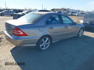2005 Mercedes-Benz C 230 Kompressor with VIN WDBRF40J65F640304, listed as a IAAI auction lot 41331344 with 126,574 mi miles and . Bid and sale history available at DreamBid. Image 4.