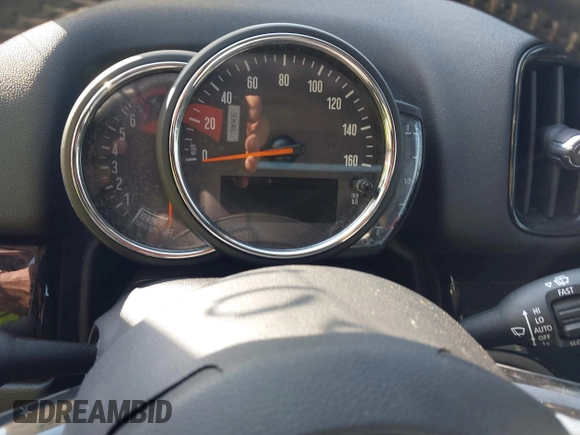 2019 MINI Countryman Cooper S с VIN WMZYT3C55K3E97201, выставлен на аукционе IAAI как лот 40550228 с пробегом Не указан миль и . История ставок и продаж доступна на DreamBid. Изображение 7.