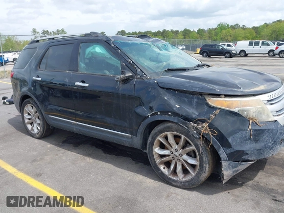 2015 Ford Explorer XLT with VIN 1FM5K7D8XFGB65056, listed as a IAAI auction lot 41853285 with 131,533 mi miles and . Bid and sale history available at carsss.com. Image 12.