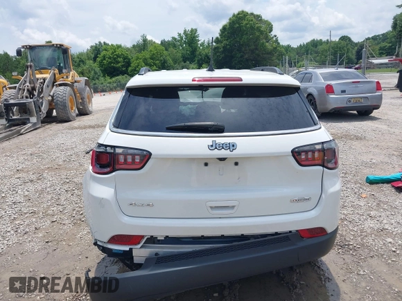 2024 Jeep Compass Latitude with VIN 3C4NJDBN1RT132767, listed as a IAAI auction lot 42497634 with Not provided miles and . Bid and sale history available at DreamBid. Image 16.
