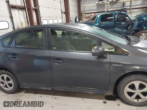 2013 Toyota Prius One z VIN JTDKN3DU3D1687337, wystawiony jako IAAI lot #41200238 z przebiegiem 163 085 mil mil oraz . Historia ofert i sprzedaży dostępna na DreamBid. Obrazek 13.