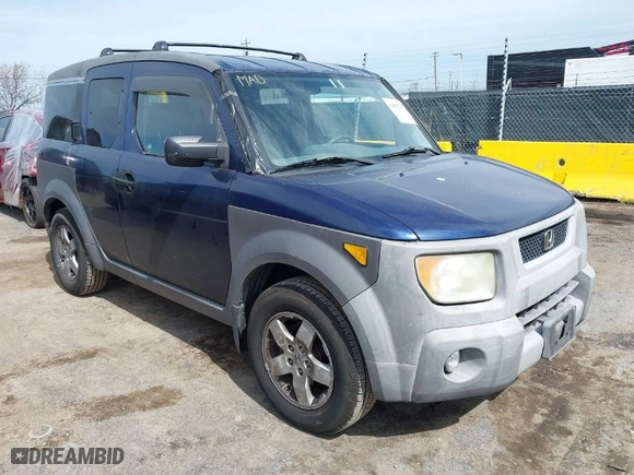 2003 Honda Element EX with VIN 5J6YH28513L003865, listed as a IAAI auction lot 41842205 with NaN miles. Bid and sale history available at carsss.com. Image 1.