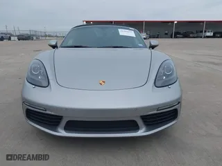 2019 Porsche 718 Boxster with VIN WP0CA2A84KS210215, listed as a IAAI auction lot 41284637 with 43,965 mi miles. Bid and sale history available at carsss.com. Image 12.
