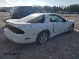 1998 Pontiac Firebird Firebird z VIN 2G2FS22K4W2216654, wystawiony jako Copart lot #87287814 z przebiegiem Nie podano mil oraz Czysty tytuł • Clean title. Historia ofert i sprzedaży dostępna na DreamBid. Obrazek 3.
