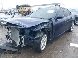 2019 Alfa Romeo Giulia Ti z VIN ZARFANBN8K7601203, wystawiony jako IAAI lot #41206418 z przebiegiem 4 000 mil mil oraz . Historia ofert i sprzedaży dostępna na DreamBid. Obrazek 2.