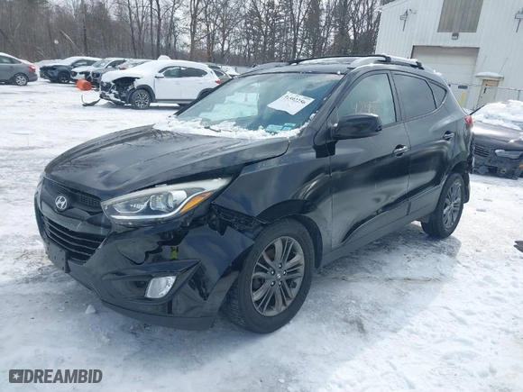 2015 Hyundai Tucson SE with VIN KM8JU3AG2FU103035, listed as a IAAI auction lot 41592256 with 105,792 mi miles. Bid and sale history available at carsss.com. Image 2.