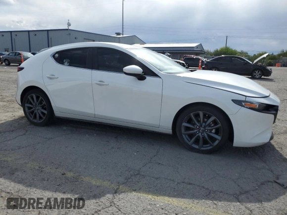 2019 Mazda 3 Preferred z VIN JM1BPAMM2K1118054, wystawiony jako Copart lot #56214655 z przebiegiem Nie podano mil oraz Szkoda całkowita • Salvage title. Historia ofert i sprzedaży dostępna na DreamBid. Obrazek 4.
