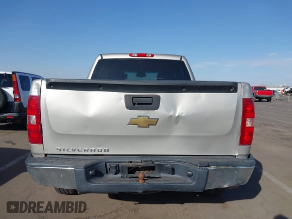 2007 Chevrolet Silverado 1500 Work Truck with VIN 2GCEC13C571535347, listed as a IAAI auction lot 41272098 with 350,157 mi miles and . Bid and sale history available at DreamBid. Image 16.