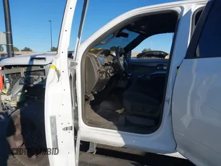 2021 Ram 2500 Big Horn with VIN 3C6UR5DL5MG633465, listed as a IAAI auction lot 41305700 with 73,636 mi miles. Bid and sale history available at carsss.com. Image 5.