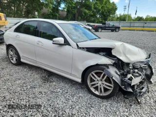2012 Mercedes-Benz C 300 Sport с VIN WDDGF8BB6CR233512, выставлен на аукционе Copart как лот 60822185 с пробегом 167 011 миль миль и Чистый • Clean title. История ставок и продаж доступна на DreamBid. Изображение 4.