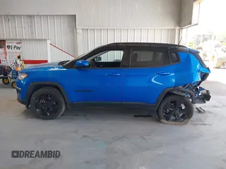 2020 Jeep Compass Altitude with VIN 3C4NJCBB3LT257440, listed as a IAAI auction lot 42115129 with 70,990 mi miles and . Bid and sale history available at carsss.com. Image 14.