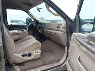 2003 Ford F-250 XL z VIN 1FTNW21L03EB30196, wystawiony jako IAAI lot #42399663 z przebiegiem 281 014 mil mil oraz . Historia ofert i sprzedaży dostępna na DreamBid. Obrazek 5.