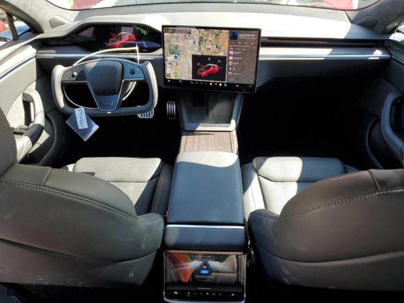 2024 Tesla Model S with VIN 5YJSA1E51RF537362, listed as a Copart auction lot 46931465 with 19,467 mi miles and Salvage Title. Bid and sale history available at carsss.com. Image 8.