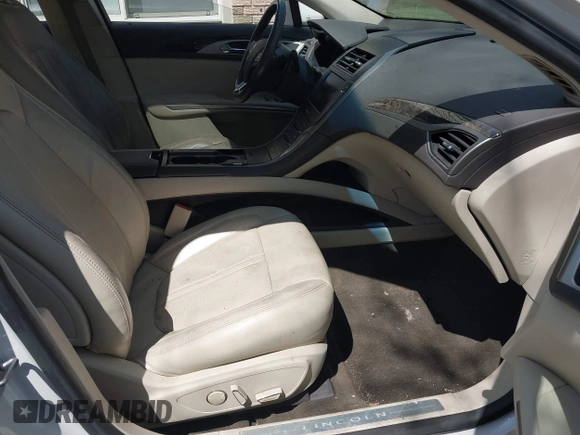 2014 Lincoln MKZ with VIN 3LN6L2G95ER827769, listed as a IAAI auction lot 42109075 with 154,000 mi miles. Bid and sale history available at carsss.com. Image 5.