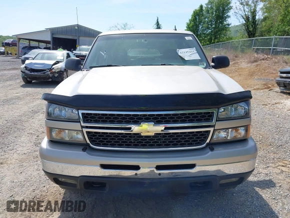 2007 Chevrolet Silverado 1500 LT3 with VIN 2GCEK13ZX71173913, listed as a IAAI auction lot 42145415 with 296,079 mi miles and . Bid and sale history available at DreamBid. Image 12.