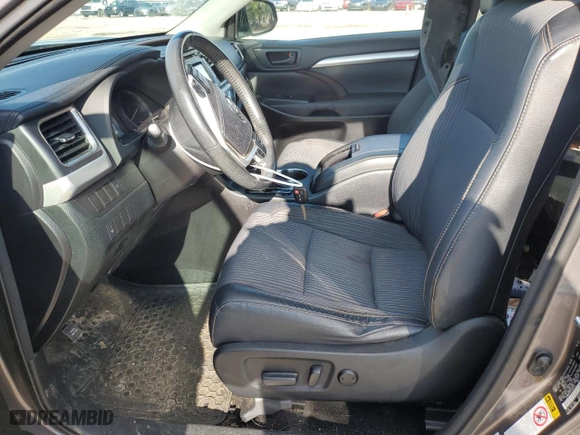 2015 Toyota Highlander LE with VIN 5TDBKRFH2FS092187, listed as a Copart auction lot 86726474 with 191,598 mi miles and Non Repairable. Bid and sale history available at carsss.com. Image 7.