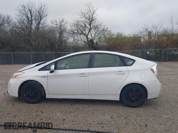 2012 Toyota Prius One with VIN JTDKN3DUXC5460945, listed as a IAAI auction lot 41917644 with 190,113 mi miles. Bid and sale history available at carsss.com. Image 14.