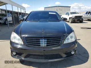 2008 Mercedes-Benz S 63 AMG z VIN WDDNG77X58A201451, wystawiony jako Copart lot #56718665 z przebiegiem 137 464 mil mil oraz Czysty tytuł • Clean title. Historia ofert i sprzedaży dostępna na DreamBid. Obrazek 5.